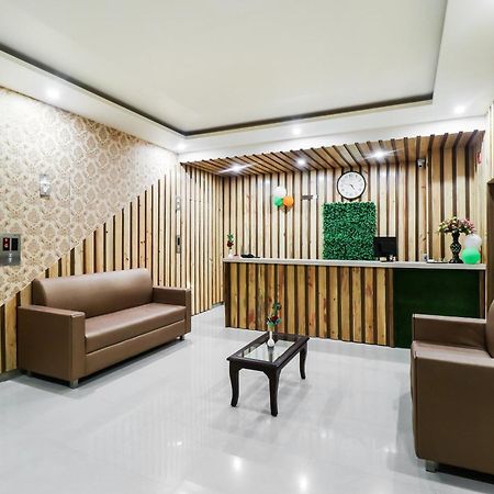 Hotel Grand 81 Фарідабад Екстер'єр фото